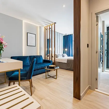 Caldo Luxury Πανσιόν