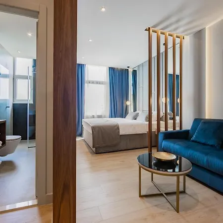 Πανσιόν Caldo Luxury 4*