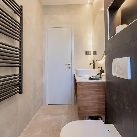 Caldo Luxury Πανσιόν 4*